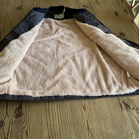 NWT, Mens Sz Lg Sherpa lined vest - Picture 6 of 10